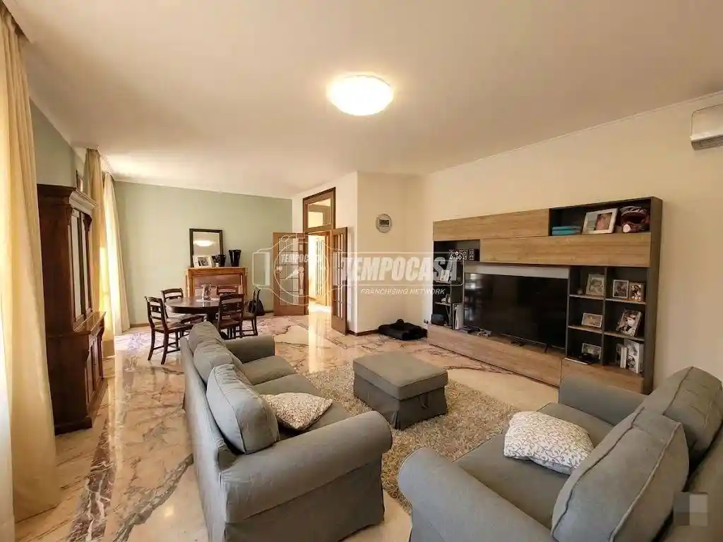 Villa in vendita a Castelnuovo Rangone