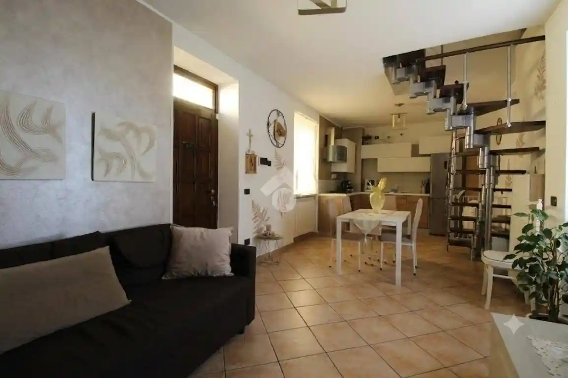 Appartamento in vendita a Veduggio con Colzano