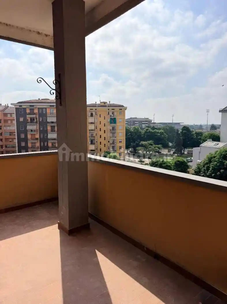Appartamento in vendita a Piacenza