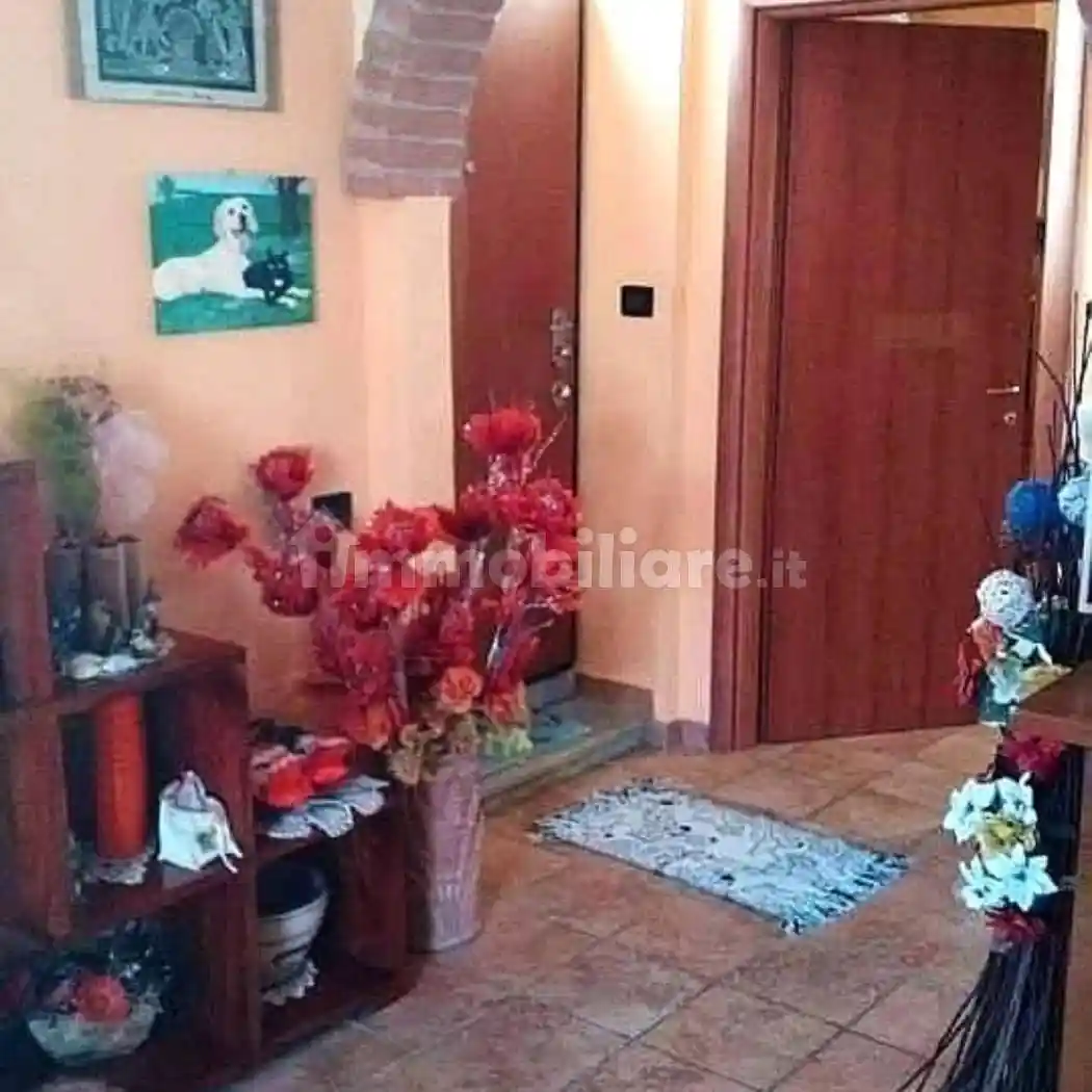 Casa indipendente in vendita a Massa