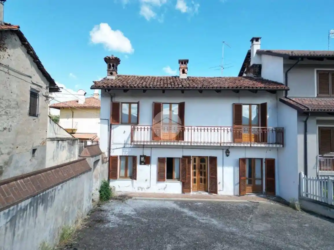 Casa indipendente in vendita a Cherasco