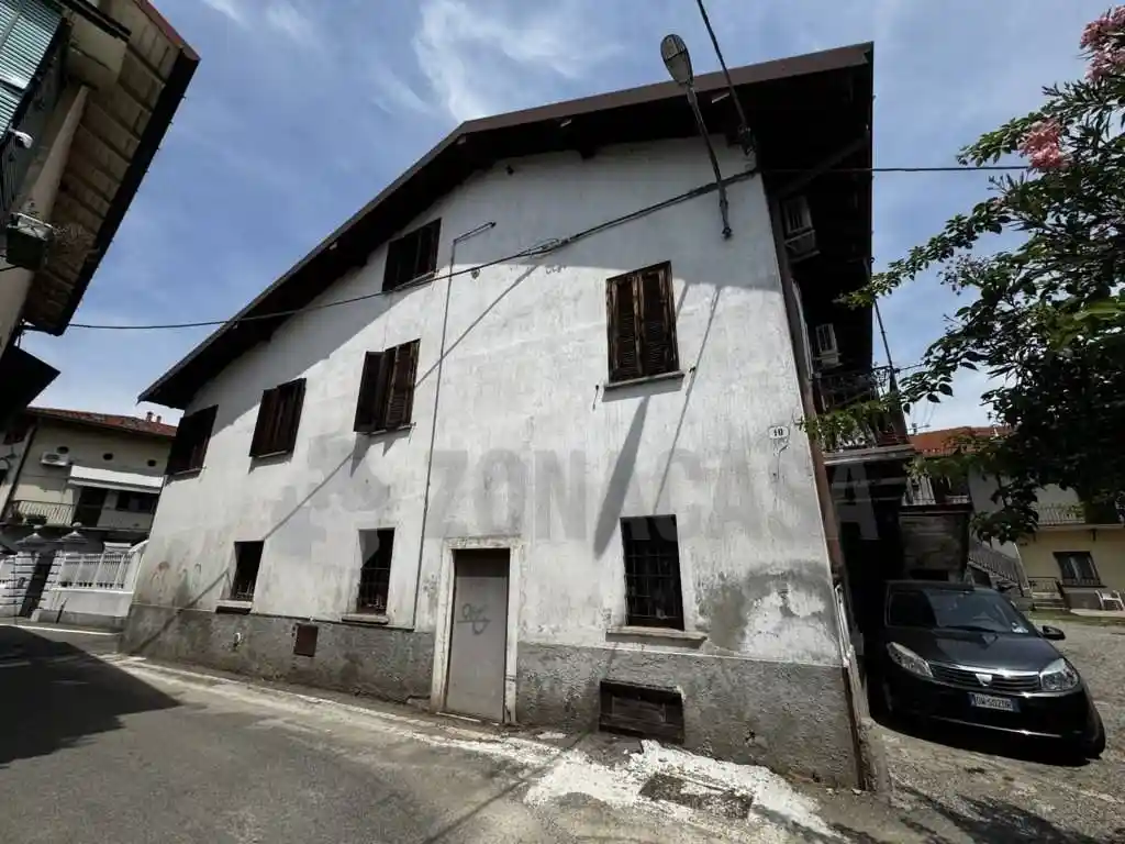 Casa indipendente in vendita a Gallarate