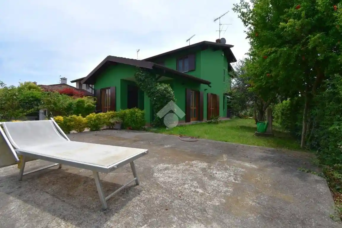 Villetta a schiera in vendita a Castiglione delle Stiviere