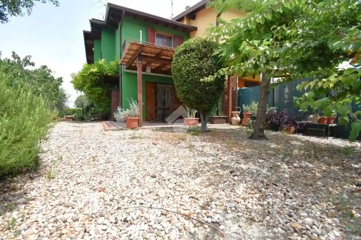 Villetta a schiera - foto 2