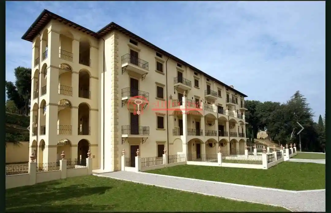 Palazzo - Edificio in vendita a Marsciano