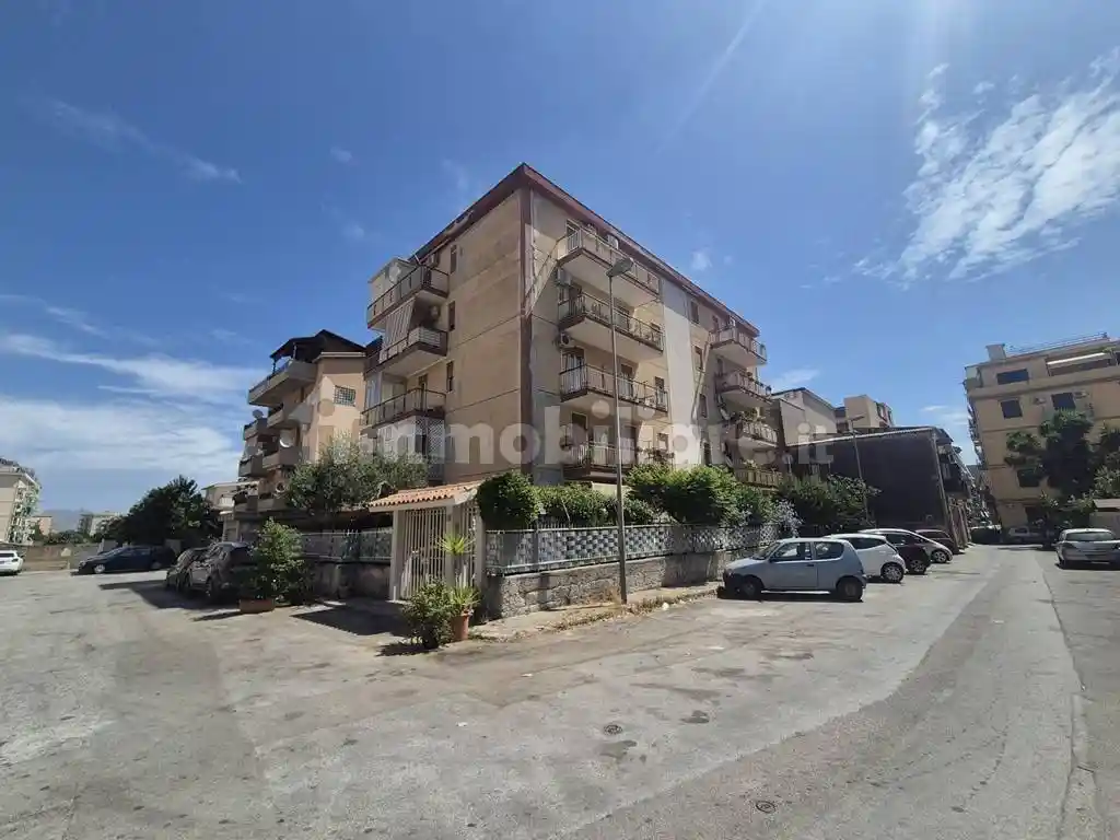 Appartamento in vendita a Palermo