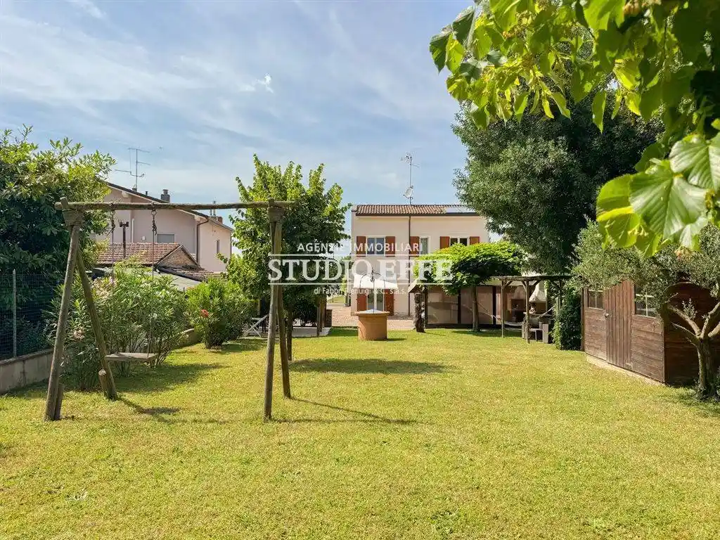 Casa indipendente in vendita a Bagnacavallo