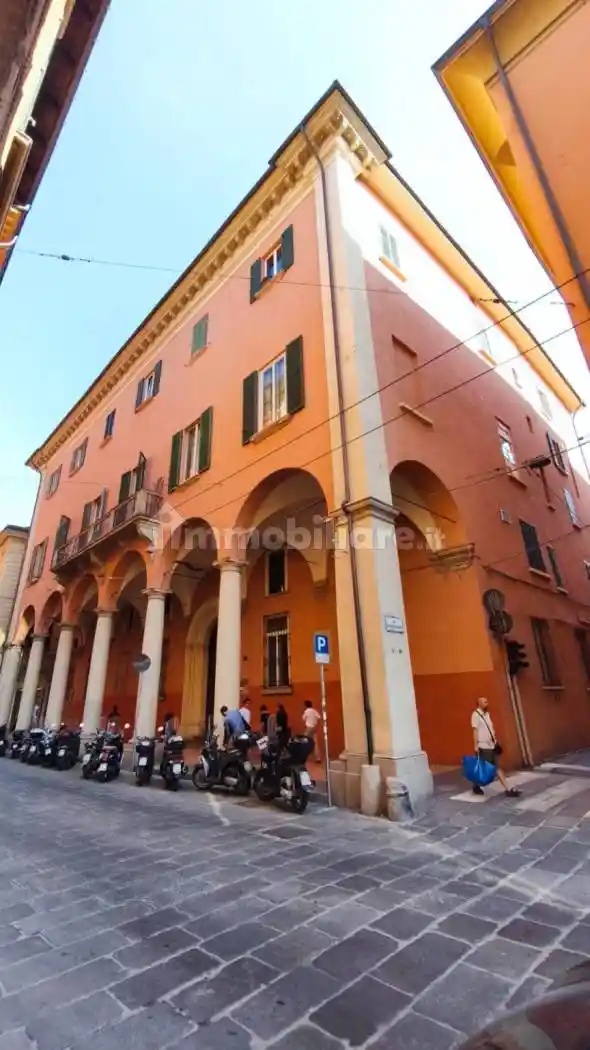 Appartamento in vendita a Bologna