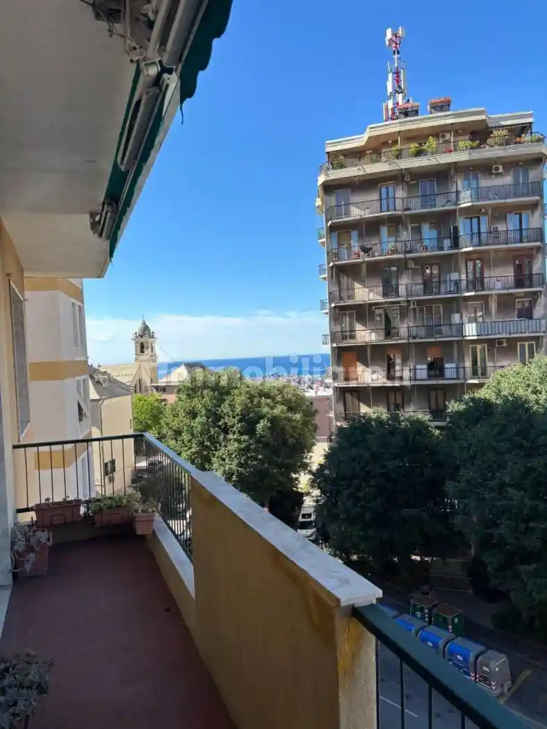 Appartamento in vendita a Genova