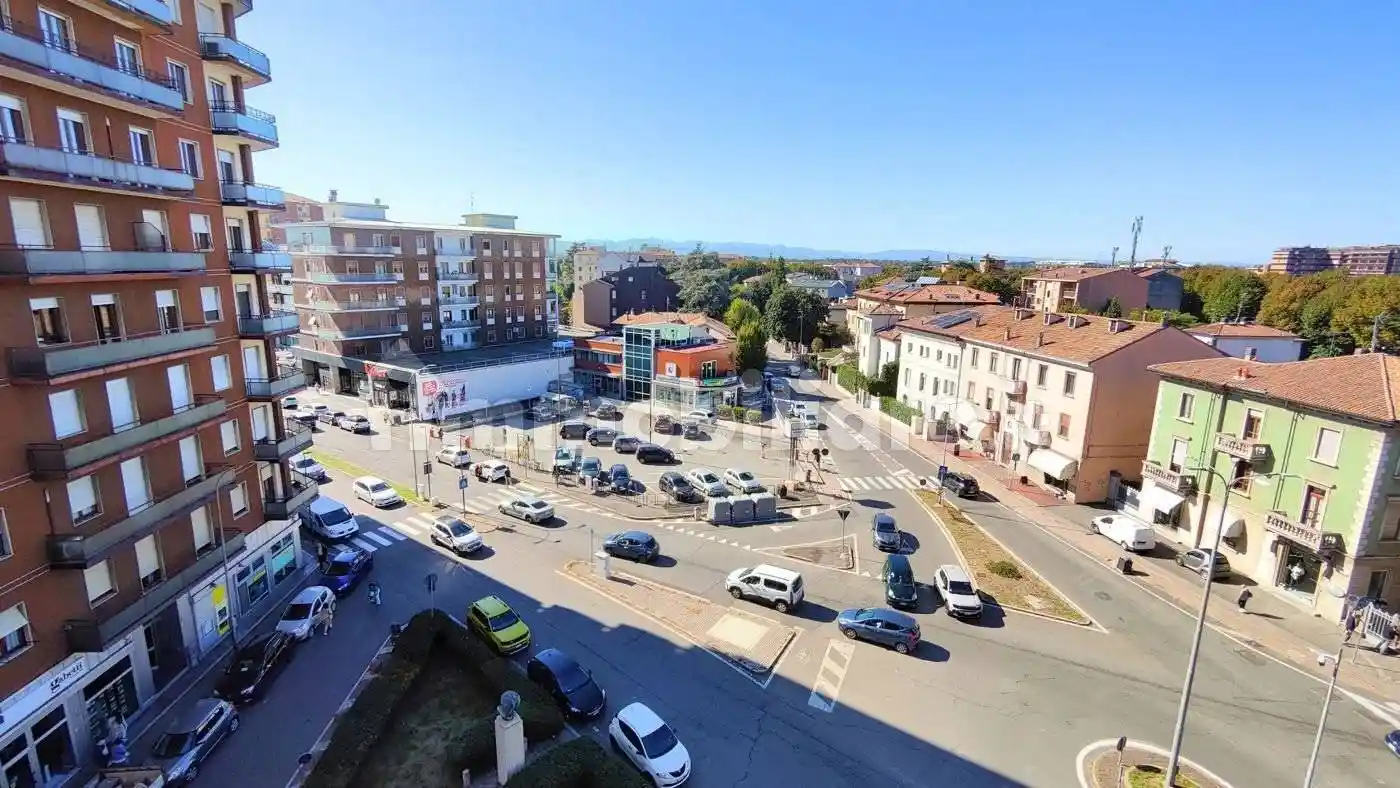 Appartamento in vendita a Piacenza