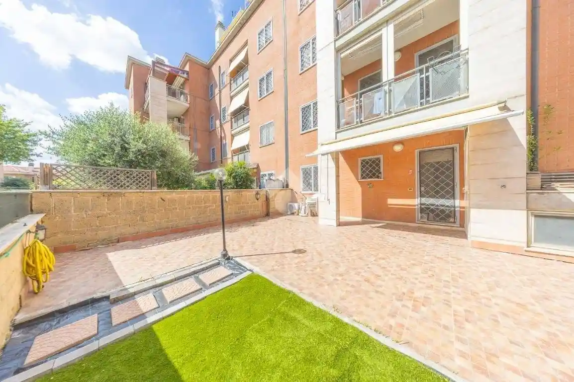 Appartamento in vendita a Roma