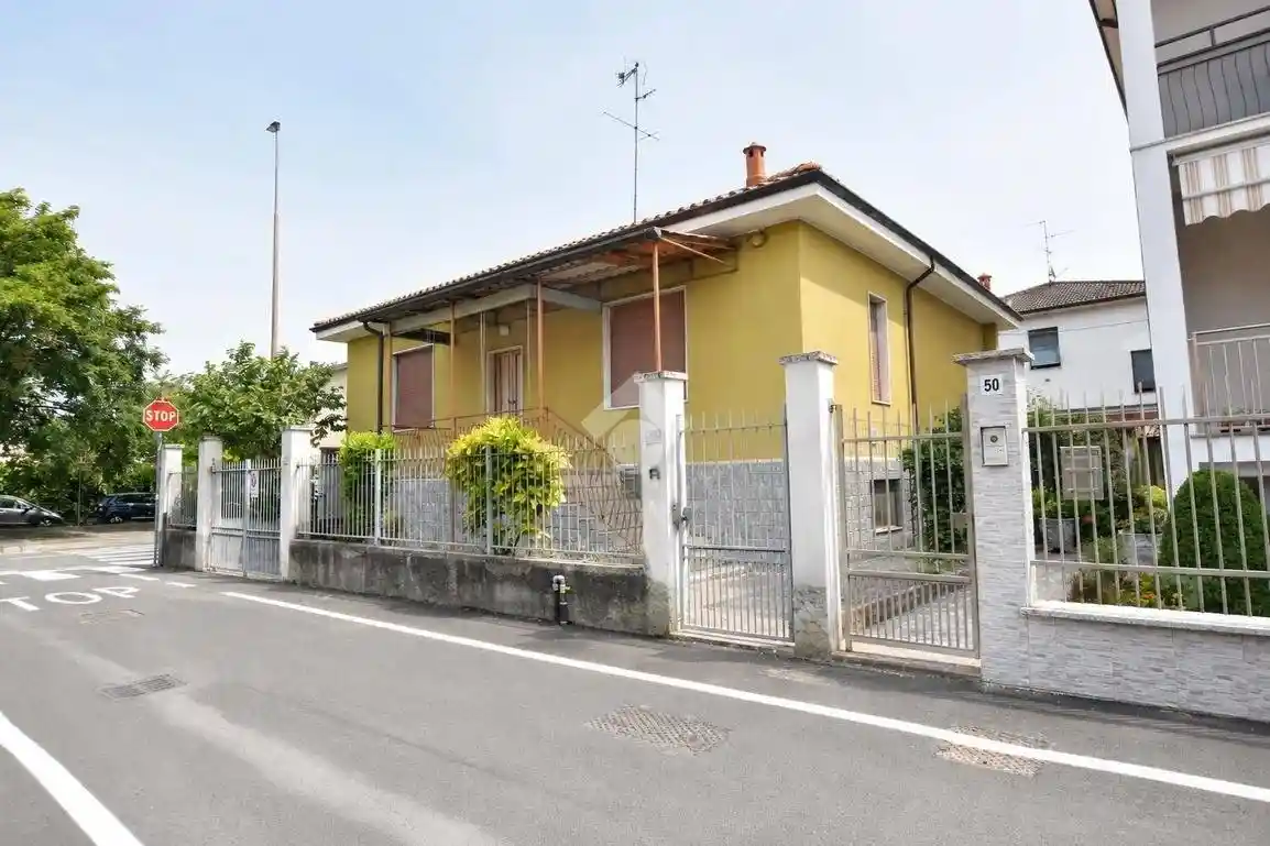 Villa in vendita a Vignate
