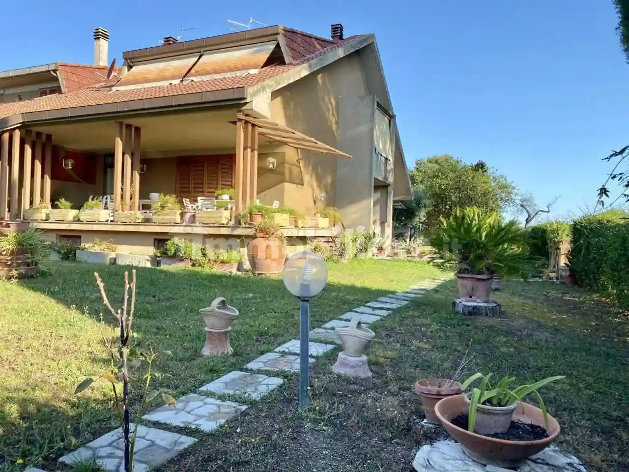 Villa - foto 3