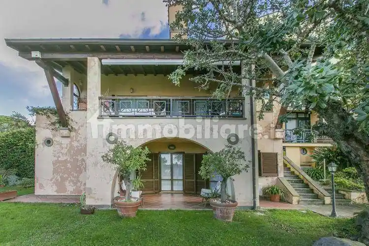 Villa in vendita a Castel Gandolfo