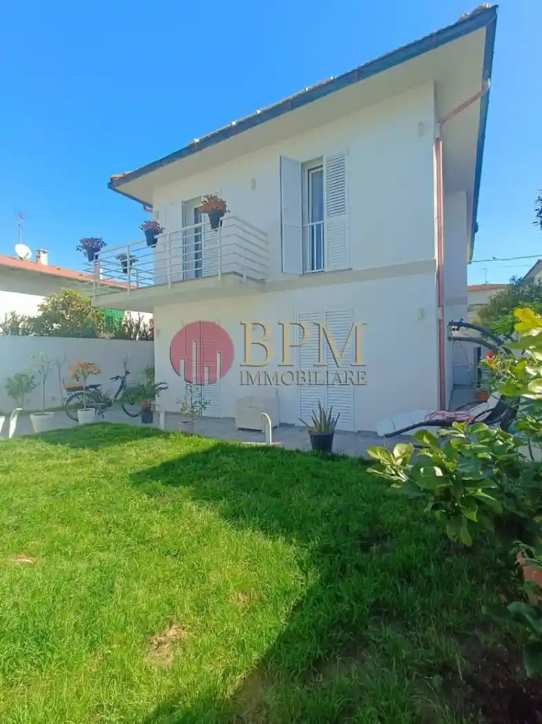 Villa in vendita a Livorno
