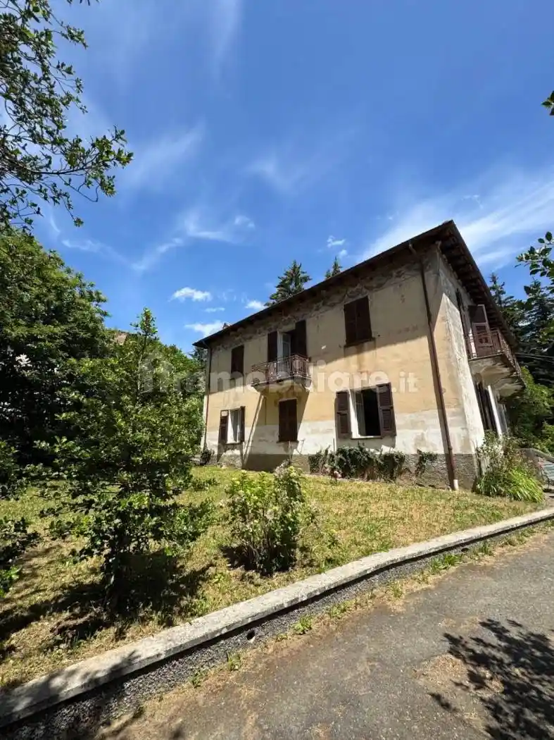 Villa in vendita a Urbe