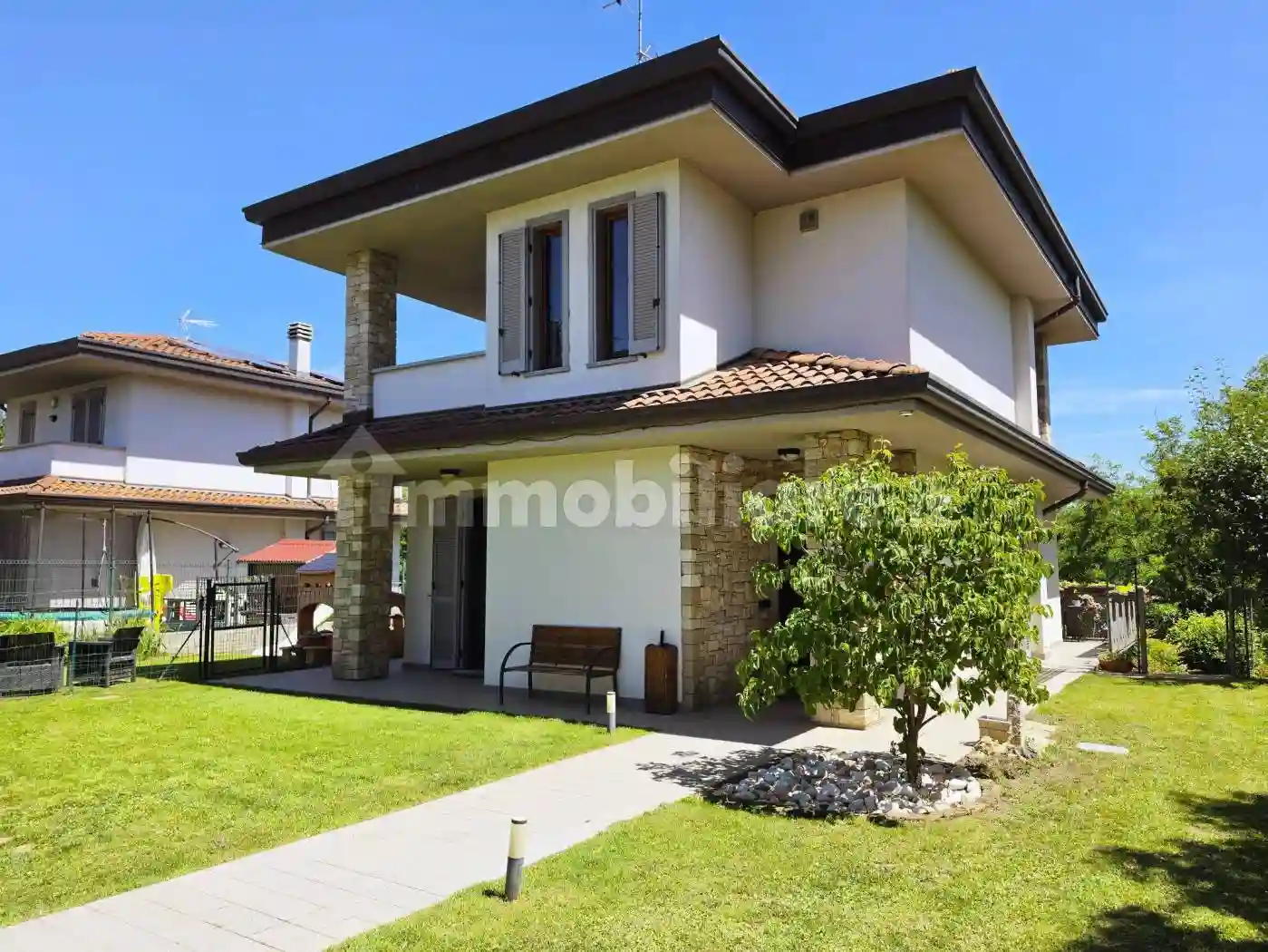 Villa - foto 2