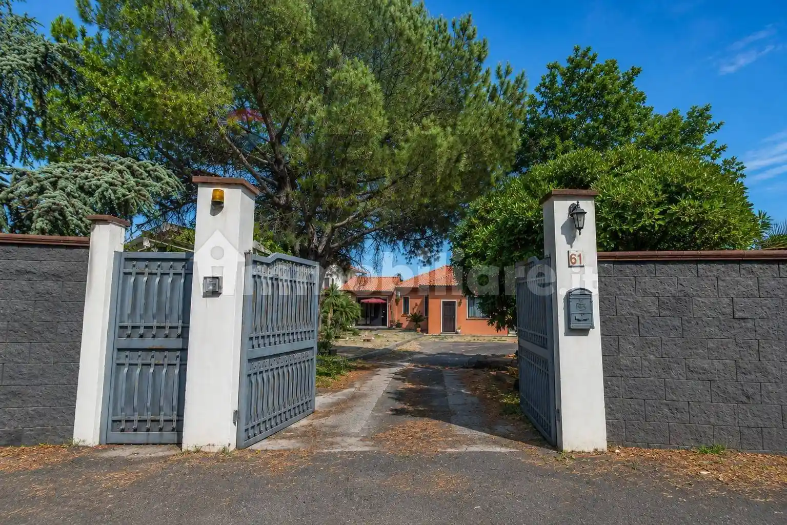 Villa in vendita a Pedara