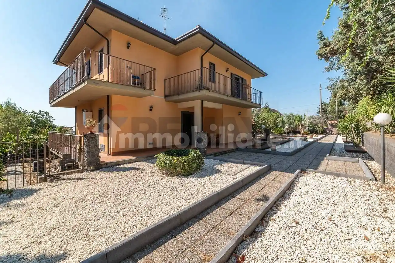 Villa in vendita a Mascalucia