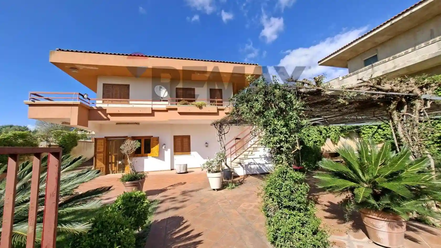 Villa - foto 2