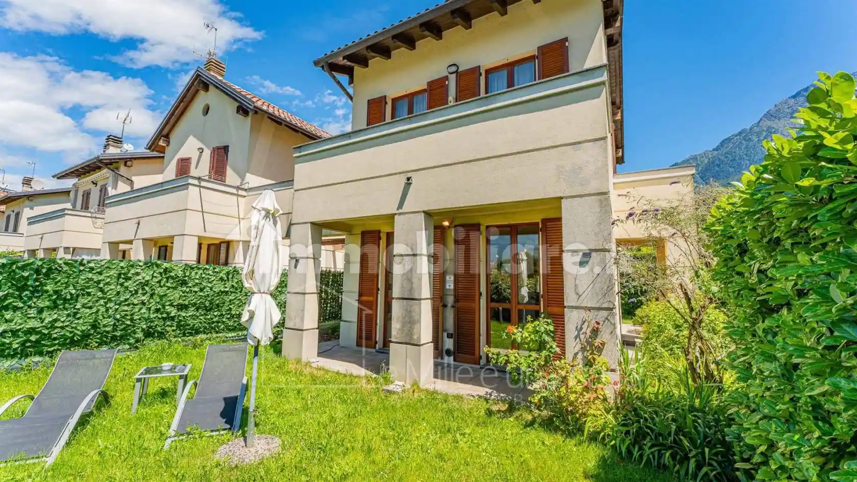 Villa in vendita a Colico