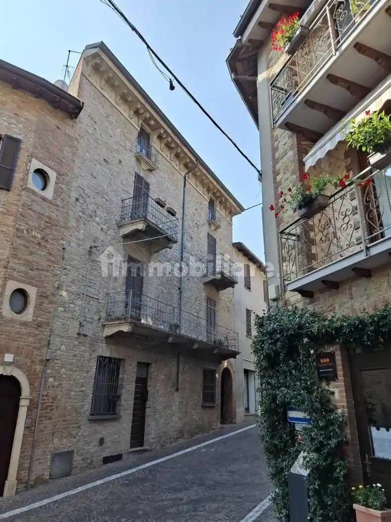 Appartamento in vendita a Castell'Arquato