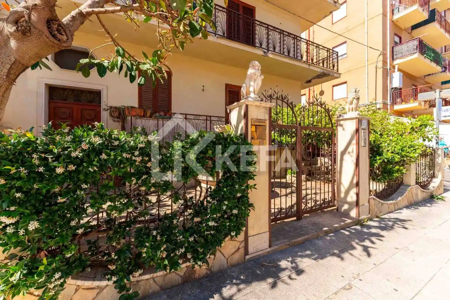 Casa indipendente in vendita a Pollina