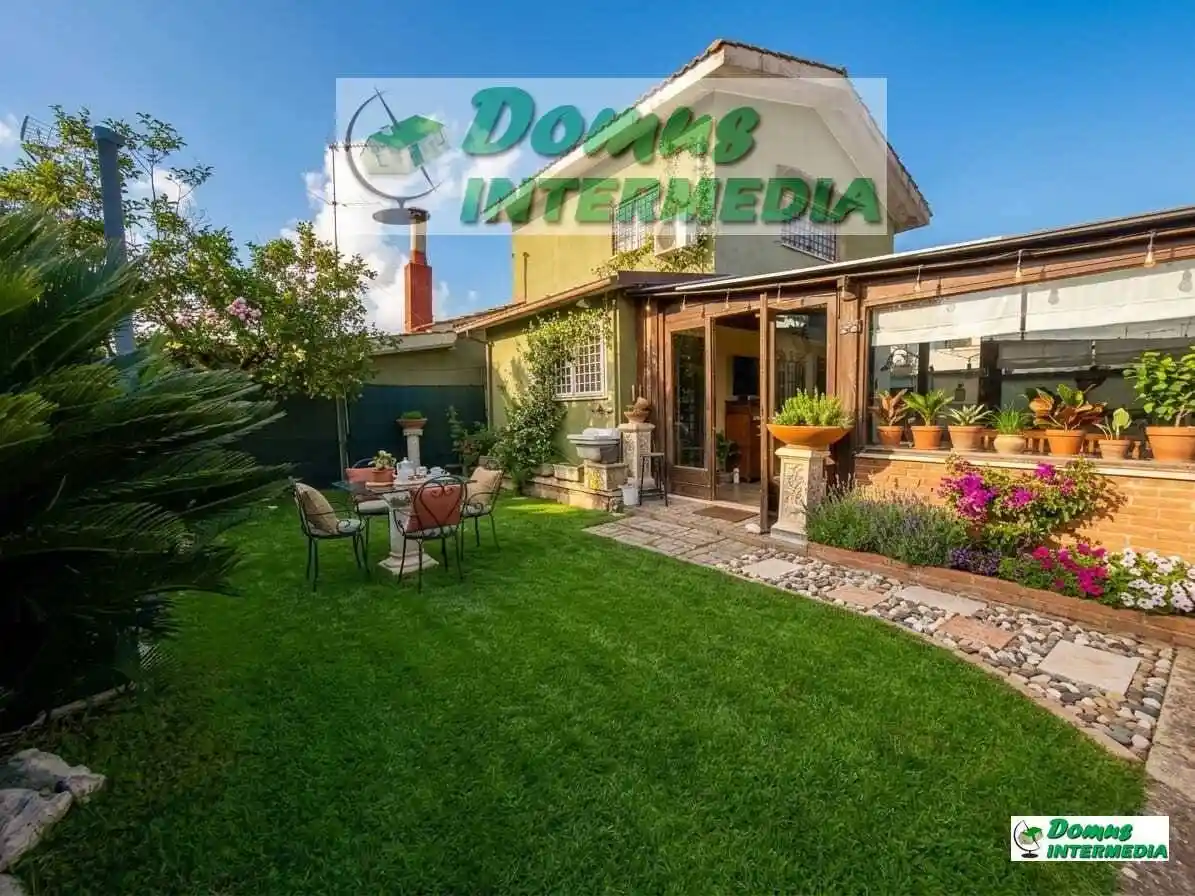 Villa in vendita a Roma