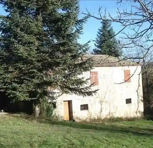 Rustico - Casale in vendita a Fossombrone