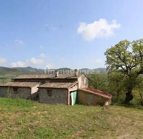 Rustico - Casale in vendita a Urbino