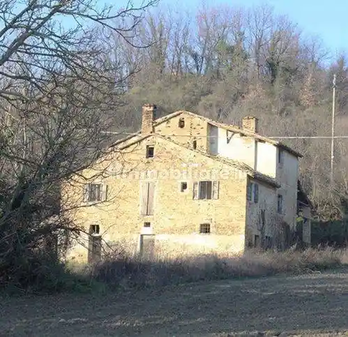 Rustico - Casale in vendita a Urbino