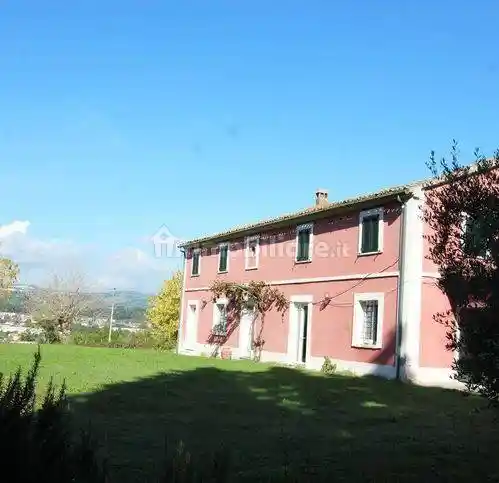 Rustico - Casale in vendita a Terre Roveresche