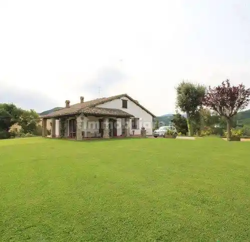 Villa in vendita a Sant'Angelo in Vado