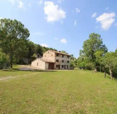 Rustico - Casale in vendita a Urbania