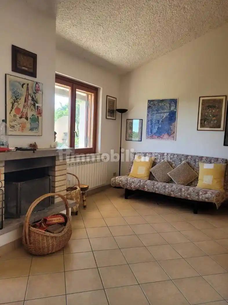 Appartamento in vendita a Rocca di Cambio