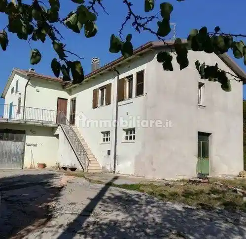 Rustico - Casale in vendita a Tavoleto