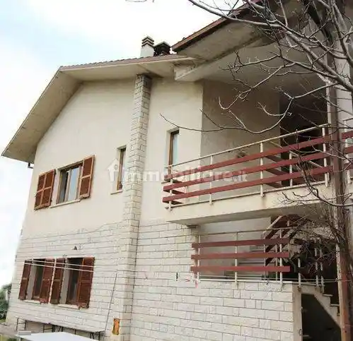 Villa in vendita a Urbino