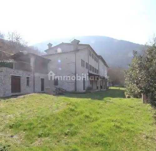 Rustico - Casale in vendita a Cagli