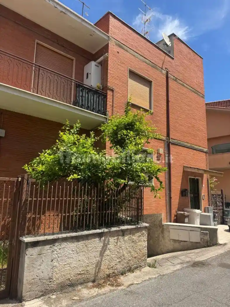 Appartamento in vendita a Guidonia Montecelio