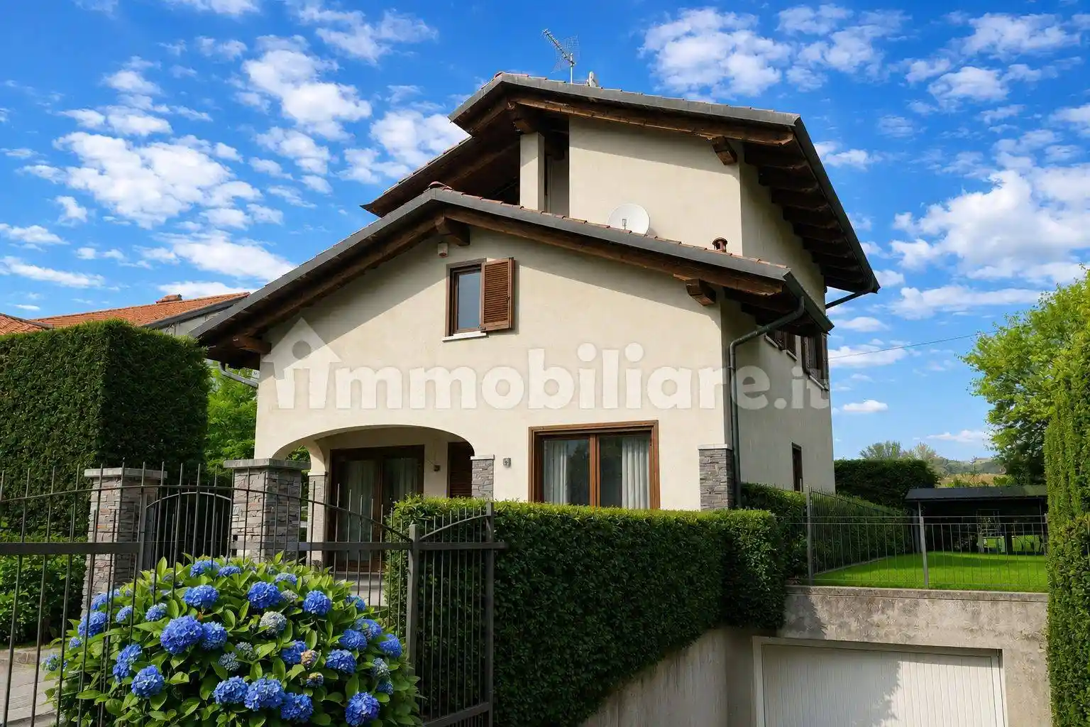 Villa in vendita a Torre Canavese