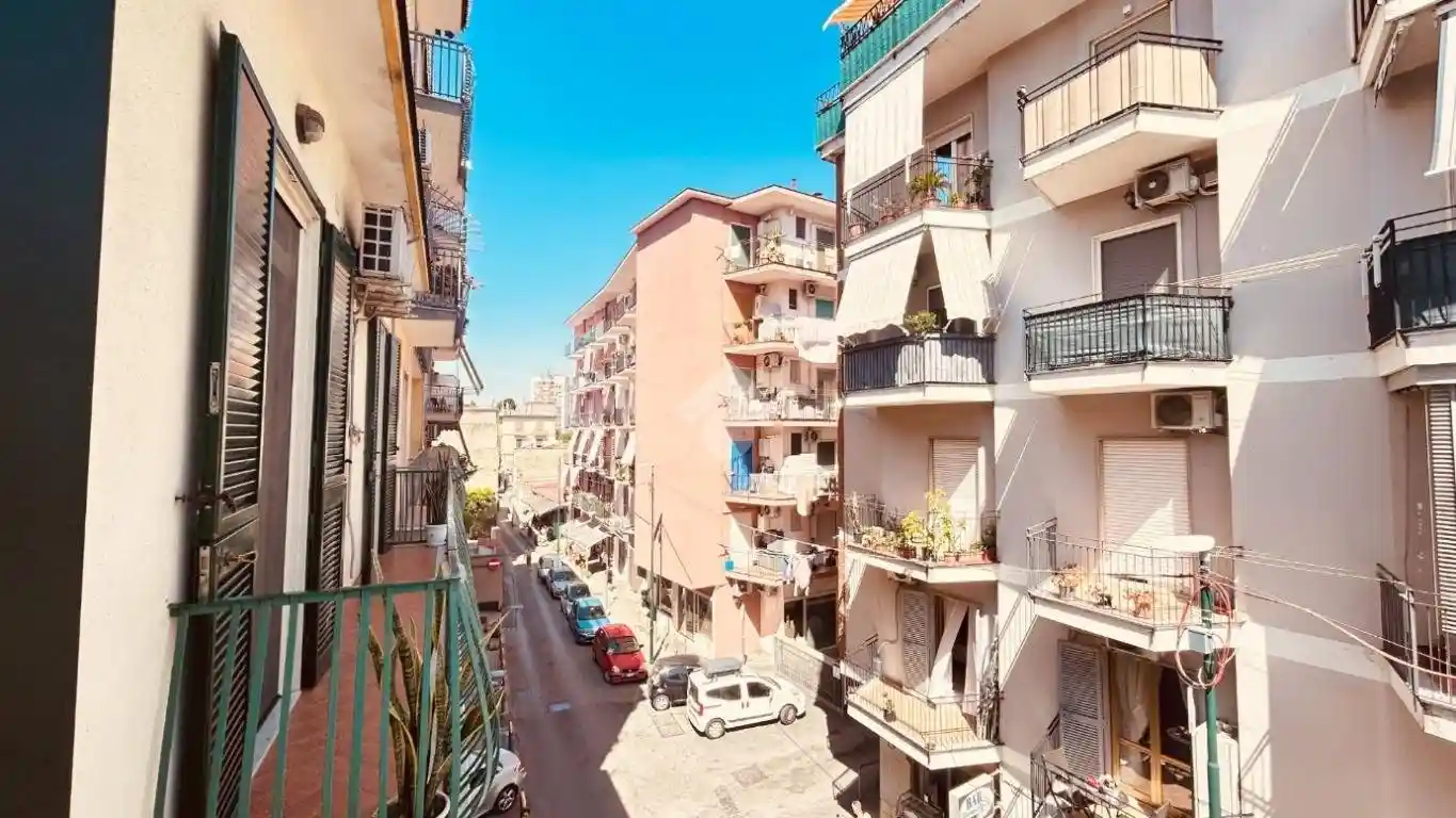 Appartamento in vendita a Napoli