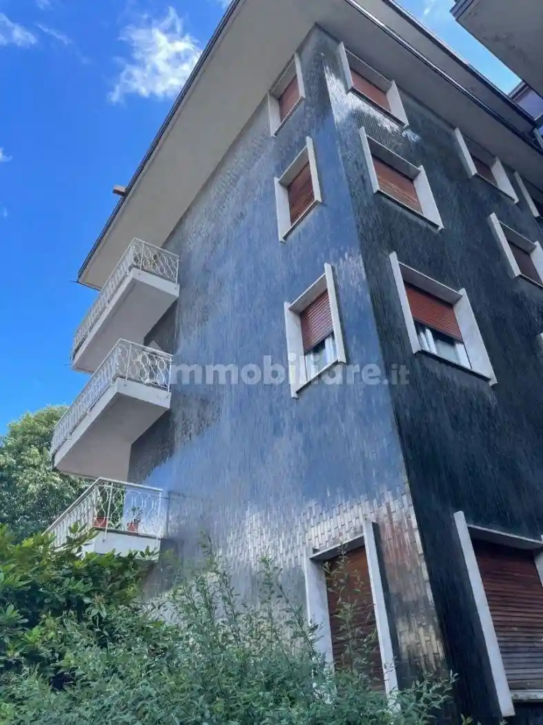 Appartamento in affitto a Varese