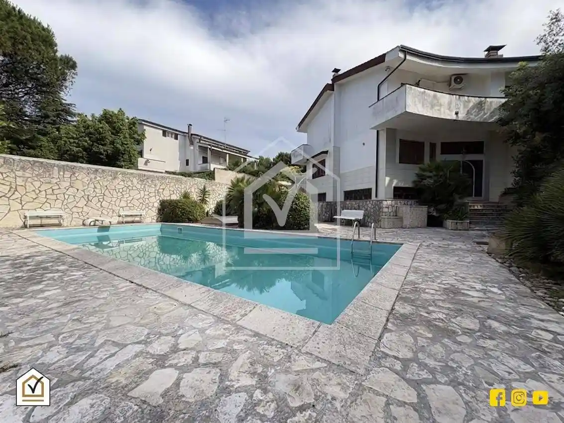Villa in vendita a Bari