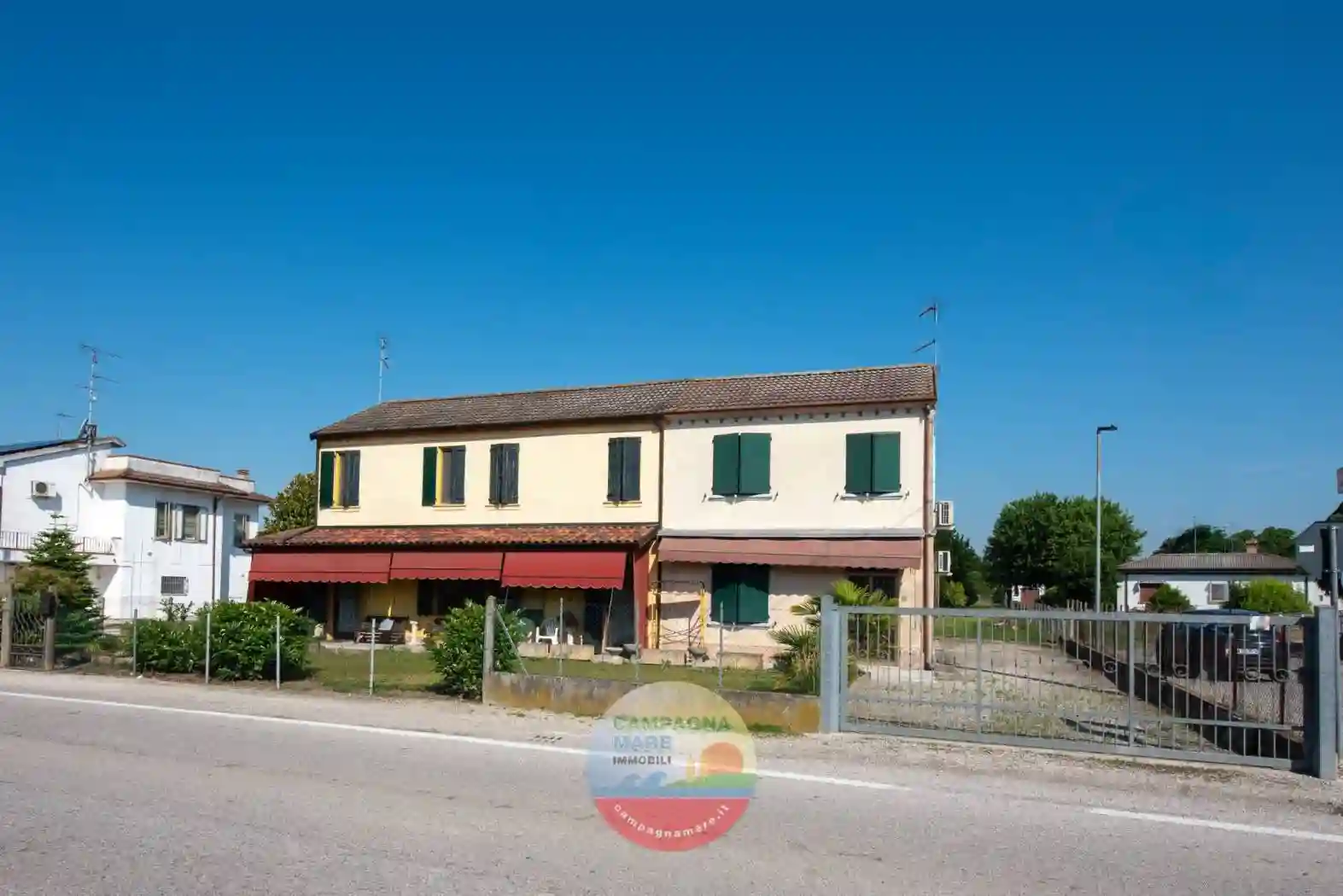 Villa - foto 2