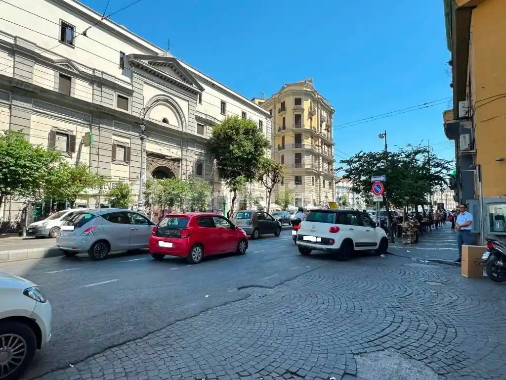 Appartamento in affitto a Napoli