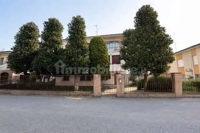 Villa in vendita a Mirandola