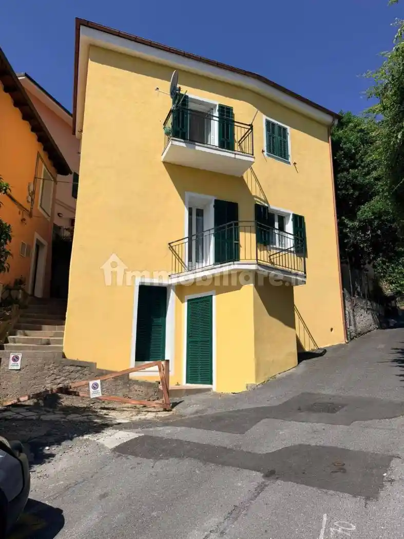 Palazzo - Edificio in vendita a Alassio