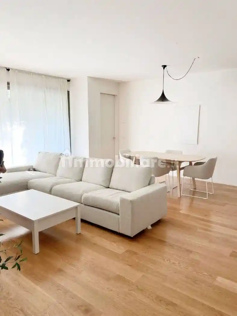 Appartamento in vendita a Parma