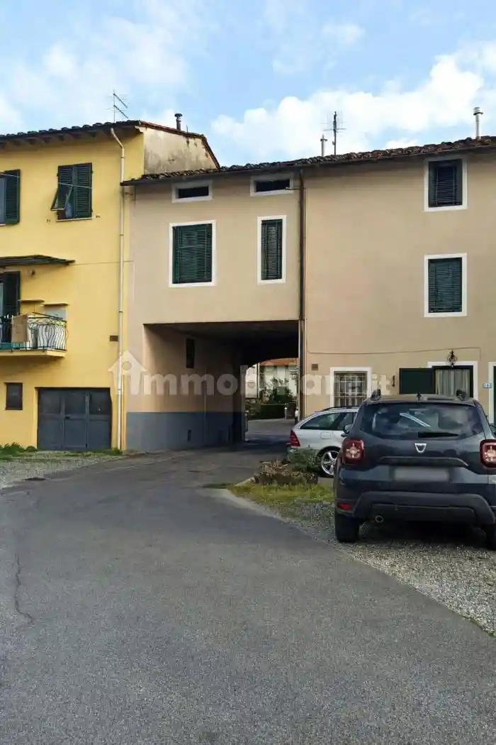 Casa indipendente in vendita a Lucca