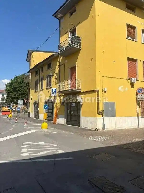 Palazzo - Edificio in vendita a Romano di Lombardia